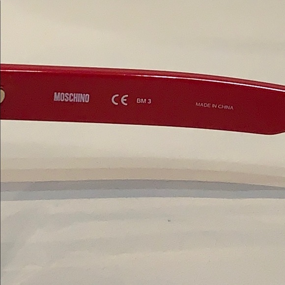 New Women’s Moschino Sunglasses - Picture 4 of 11